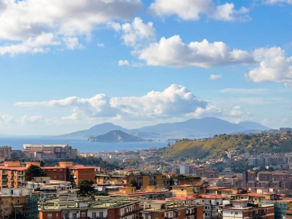 appartamento in vendita a Napoli in zona Vomero