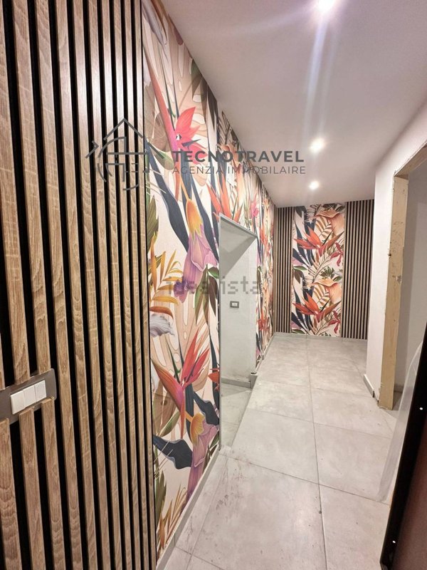 appartamento in vendita a Napoli in zona San Lorenzo