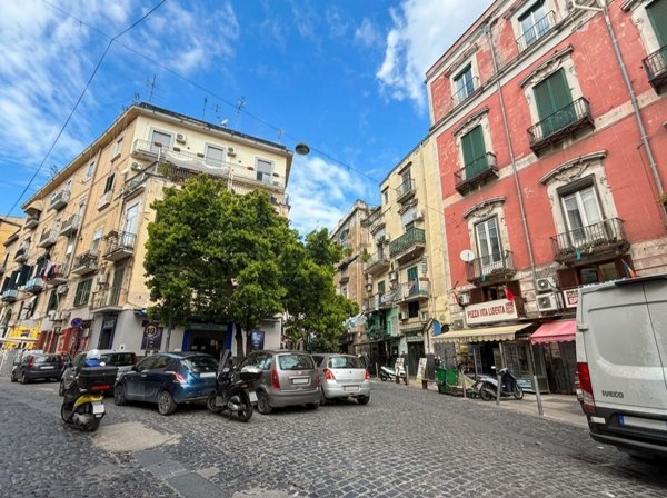 appartamento in vendita a Napoli in zona Stella