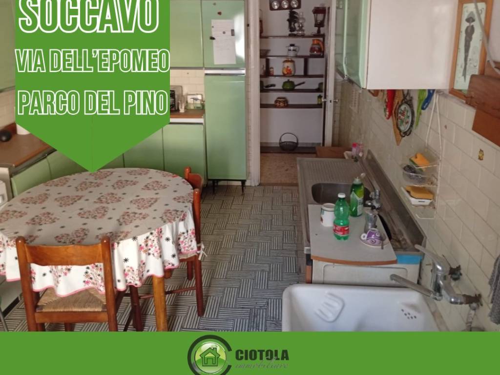 appartamento in vendita a Napoli in zona Soccavo