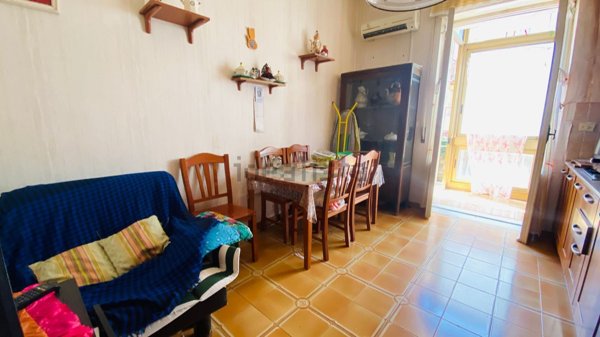 appartamento in vendita a Napoli in zona Pianura