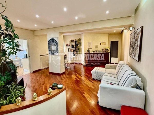 appartamento in vendita a Napoli in zona Fuorigrotta