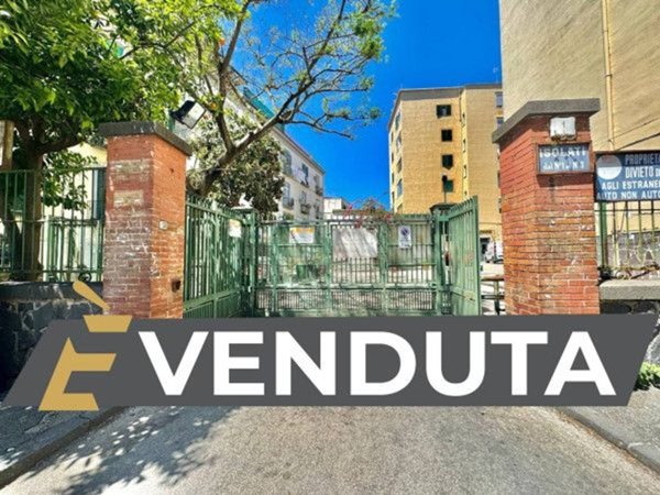 appartamento in vendita a Napoli in zona Vomero