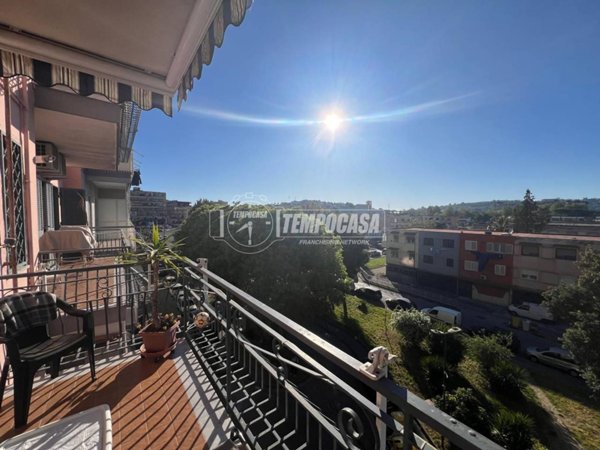 appartamento in vendita a Napoli in zona Pianura