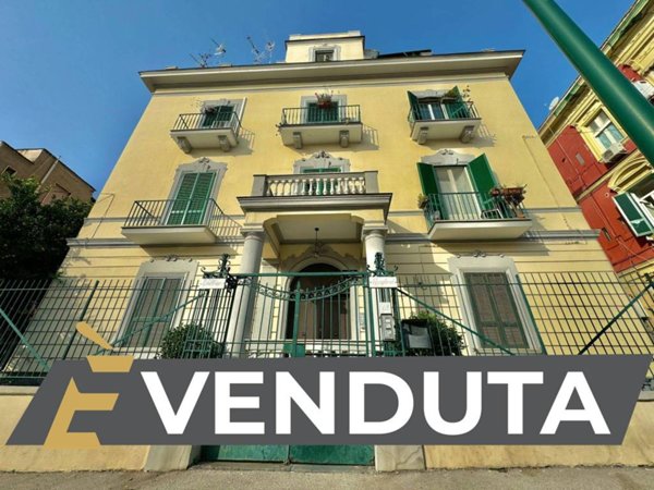 appartamento in vendita a Napoli in zona Pendino / San Giuseppe