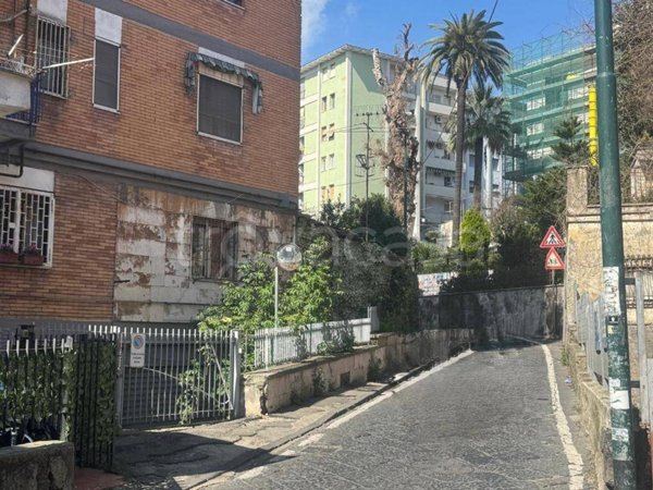 appartamento in vendita a Napoli in zona Arenella