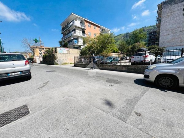 appartamento in vendita a Napoli in zona Pianura