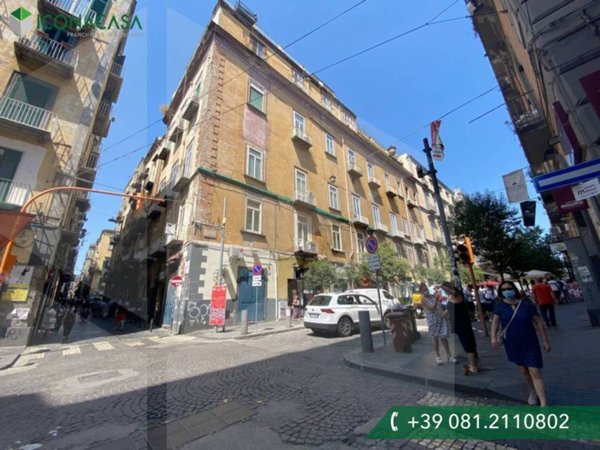 appartamento in vendita a Napoli in zona San Lorenzo
