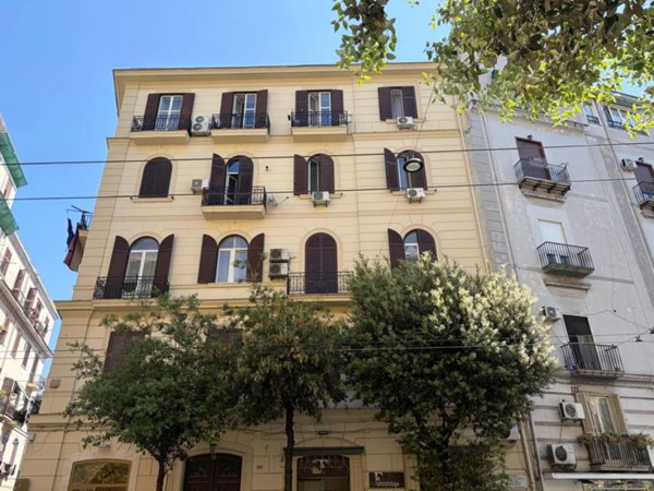 appartamento in vendita a Napoli in zona Pendino / San Giuseppe