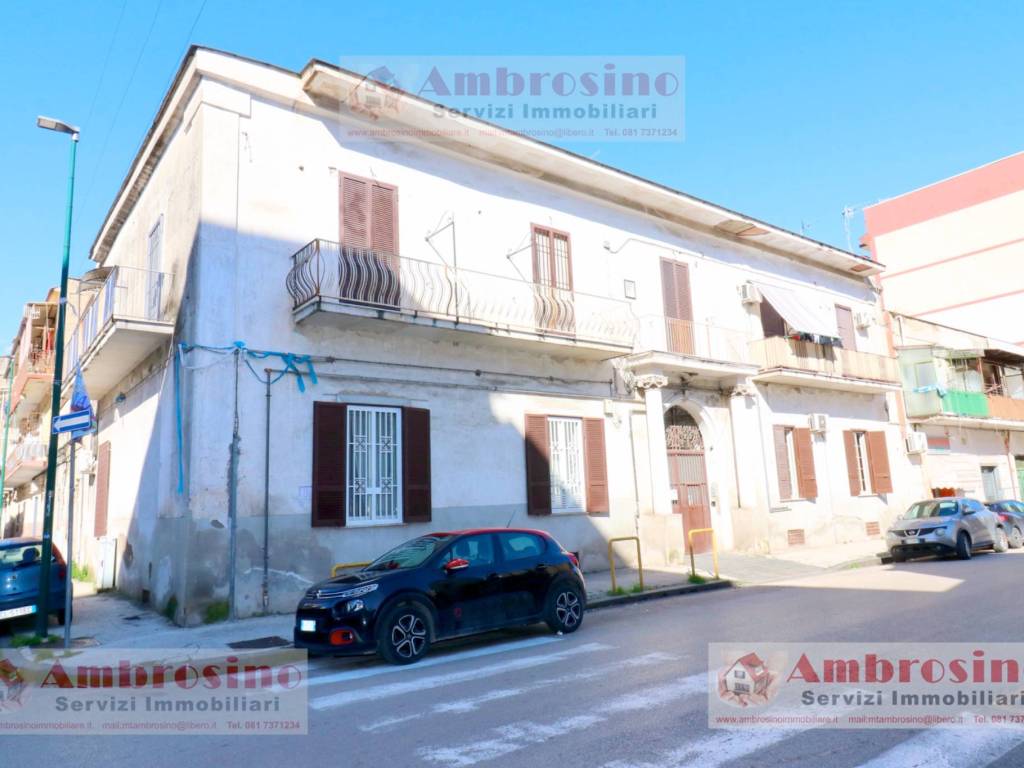 appartamento in vendita a Napoli in zona Secondigliano