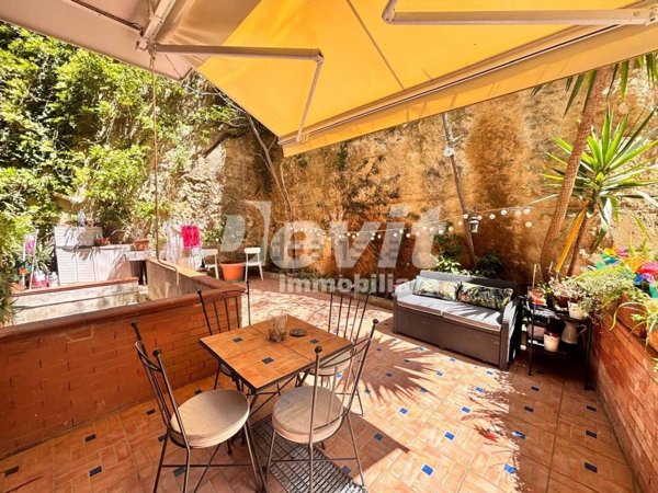 appartamento in vendita a Napoli in zona Posillipo