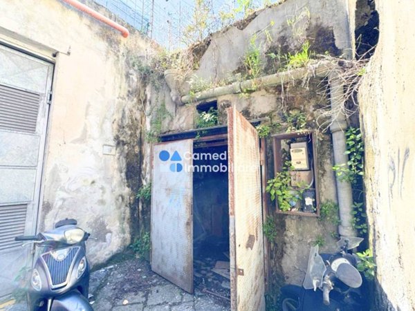 appartamento in vendita a Napoli in zona Stella