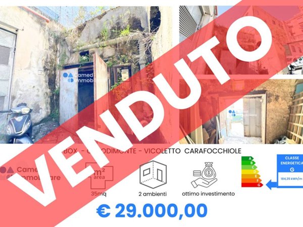 appartamento in vendita a Napoli in zona San Carlo all'Arena