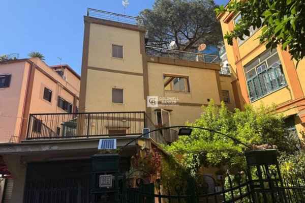 appartamento in vendita a Napoli in zona Capodichino