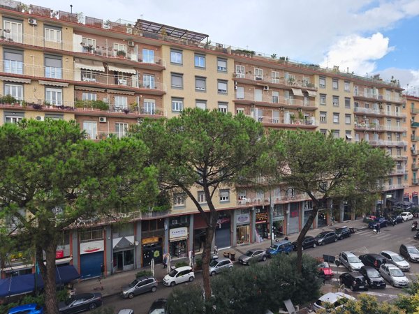 appartamento in vendita a Napoli in zona Arenella
