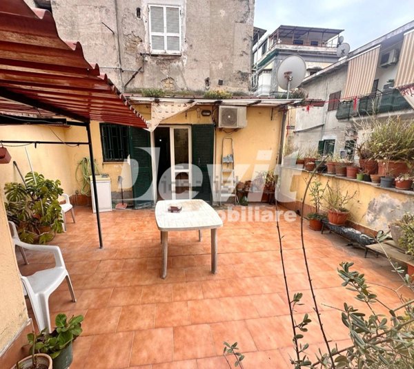 appartamento in vendita a Napoli in zona Pendino / San Giuseppe