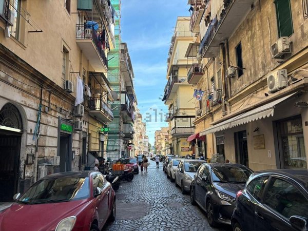 appartamento in vendita a Napoli in zona Pendino / San Giuseppe