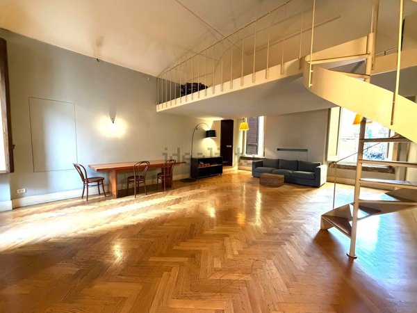 appartamento in vendita a Napoli in zona San Lorenzo