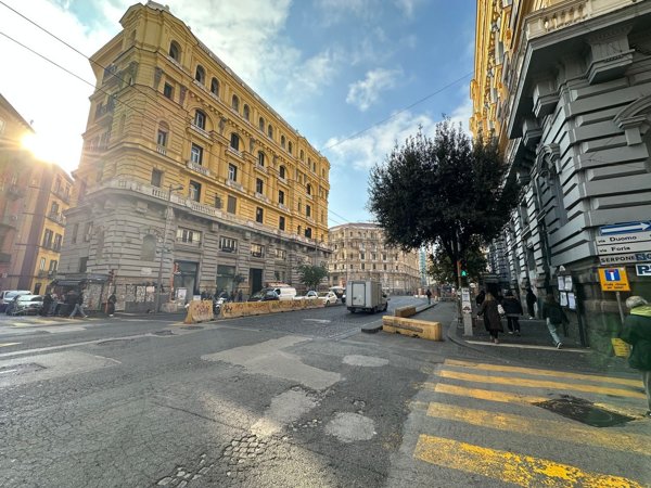 appartamento in vendita a Napoli in zona Pendino / San Giuseppe