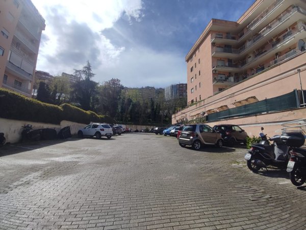 appartamento in vendita a Napoli in zona Soccavo