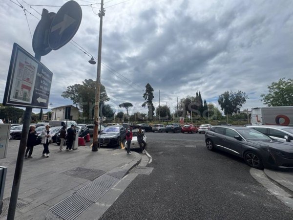 appartamento in vendita a Napoli in zona Chiaia