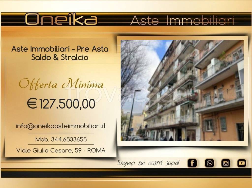 appartamento in vendita a Napoli in zona Pianura