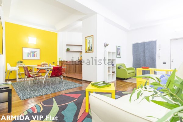 appartamento in vendita a Napoli in zona Chiaia
