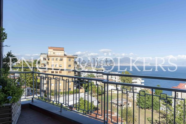 appartamento in vendita a Napoli in zona Posillipo