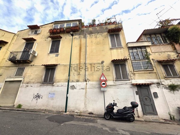 appartamento in vendita a Napoli in zona Capodimonte / Colli Aminei