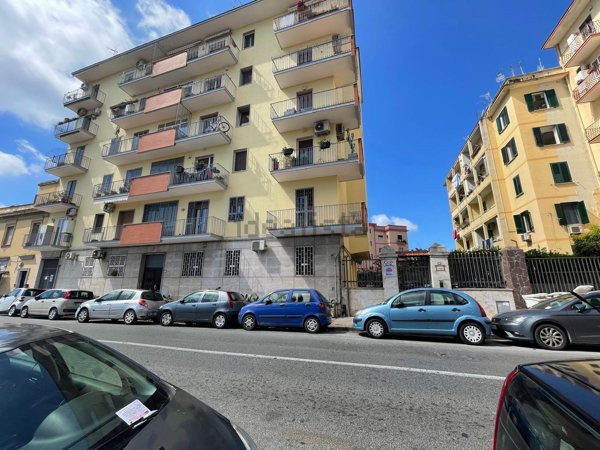 appartamento in vendita a Napoli in zona Posillipo
