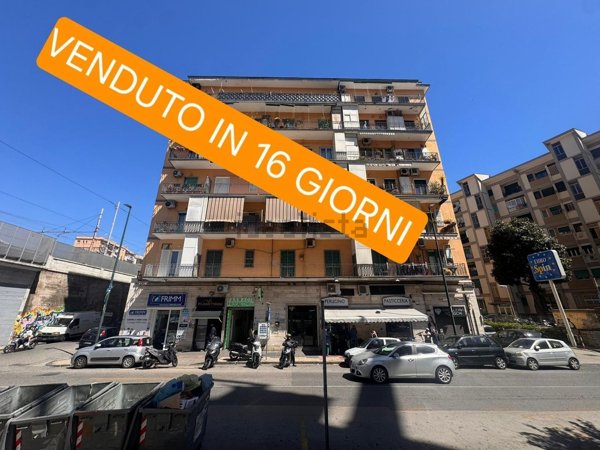 appartamento in vendita a Napoli in zona Fuorigrotta