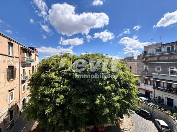 appartamento in vendita a Napoli in zona San Lorenzo