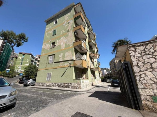 appartamento in vendita a Napoli in zona Fuorigrotta