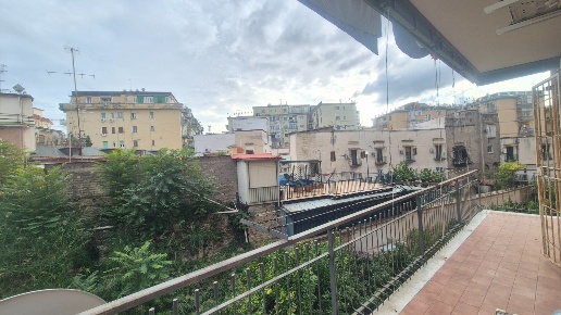 appartamento in vendita a Napoli in zona Arenella
