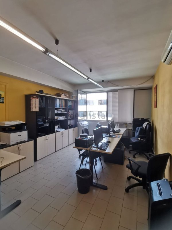 ufficio in vendita a Napoli
