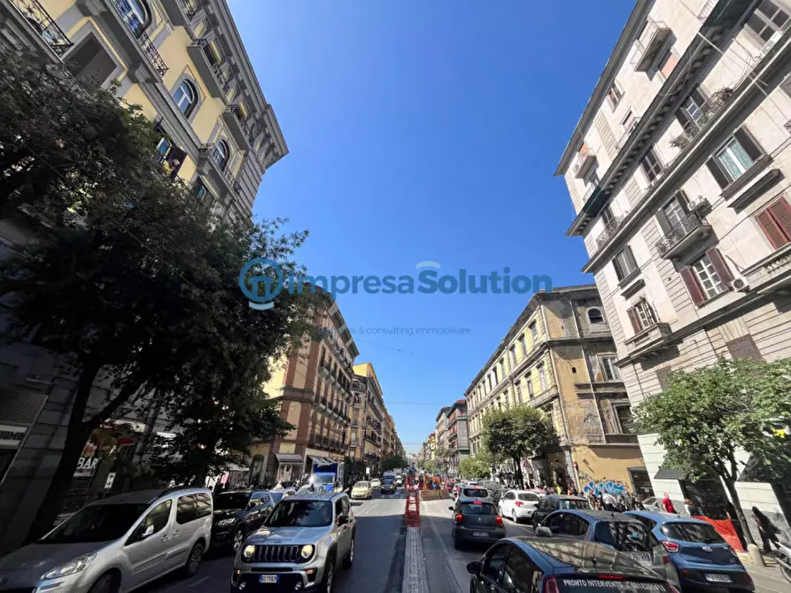 negozio in vendita a Napoli in zona Pendino / San Giuseppe