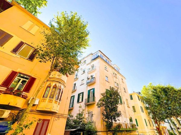 appartamento in vendita a Napoli in zona Vomero
