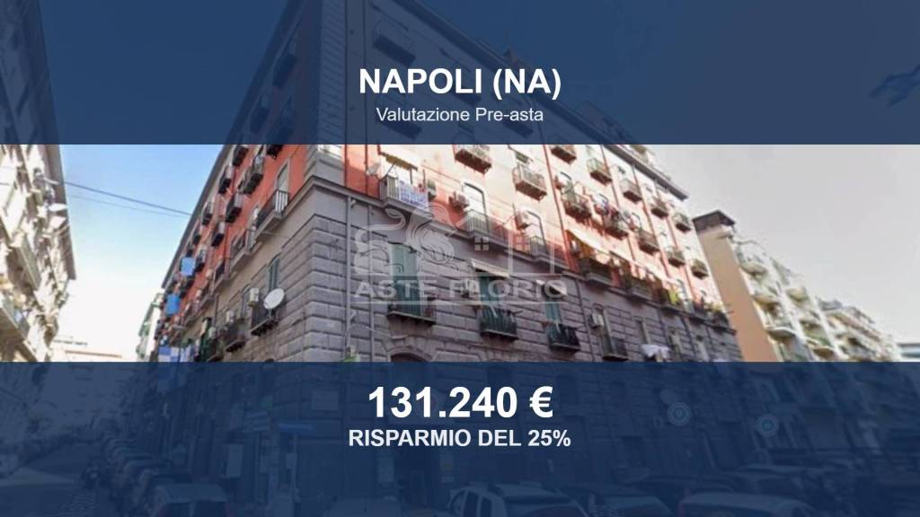 appartamento in vendita a Napoli in zona San Carlo all'Arena