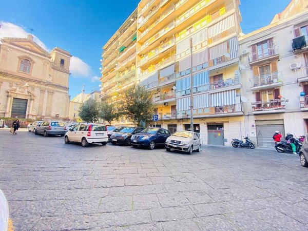 appartamento in vendita a Napoli in zona Avvocata