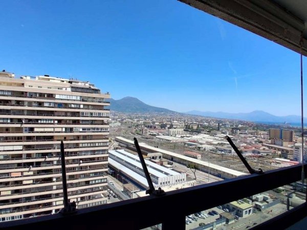 appartamento in vendita a Napoli in zona Zona Industriale-Ferrovia