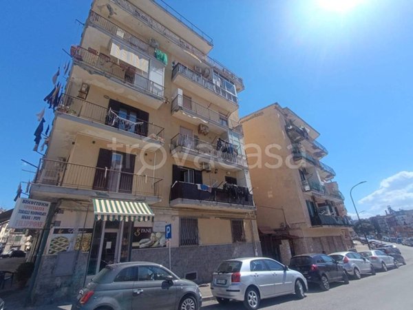 appartamento in vendita a Napoli in zona Bagnoli