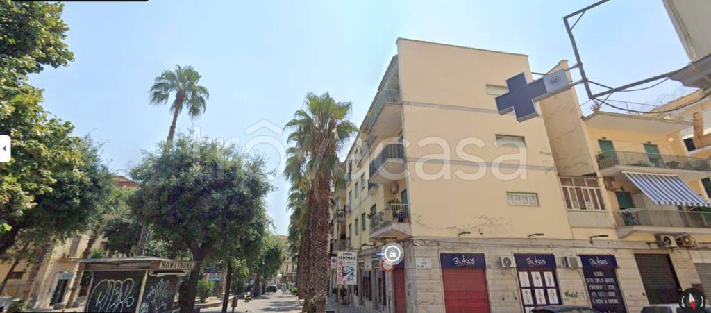 appartamento in vendita a Napoli in zona Bagnoli