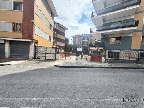 negozio in vendita a Napoli in zona Posillipo
