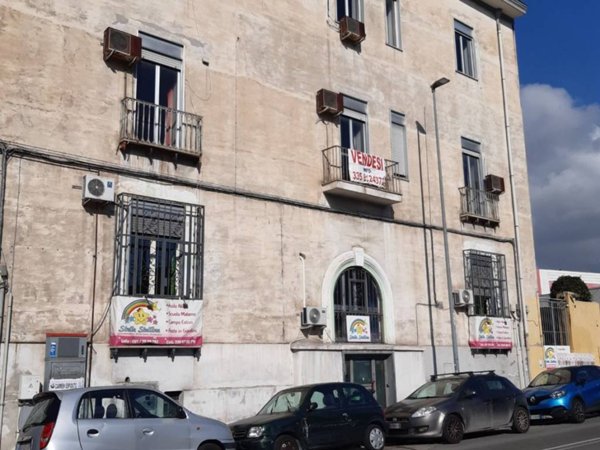 intera palazzina in vendita a Napoli in zona Bagnoli