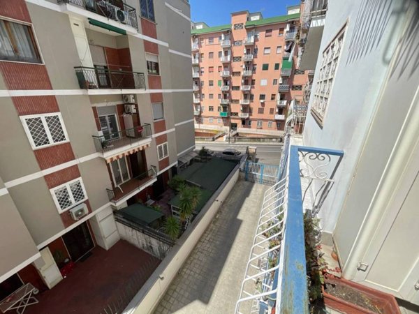 appartamento in vendita a Napoli in zona Fuorigrotta