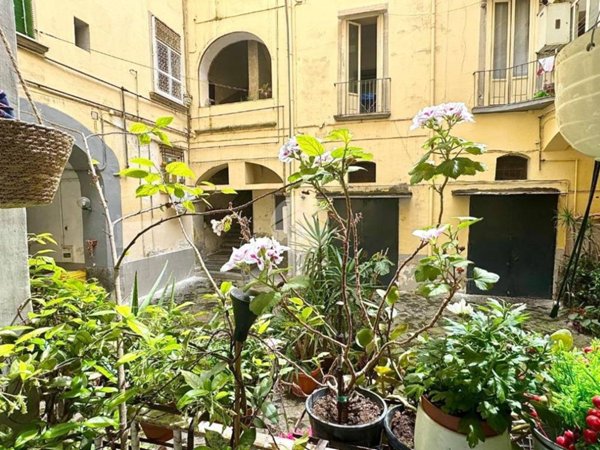 appartamento in vendita a Napoli