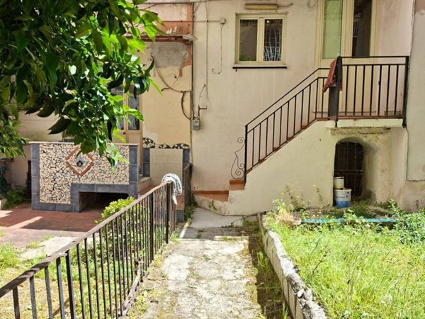 appartamento in vendita a Napoli