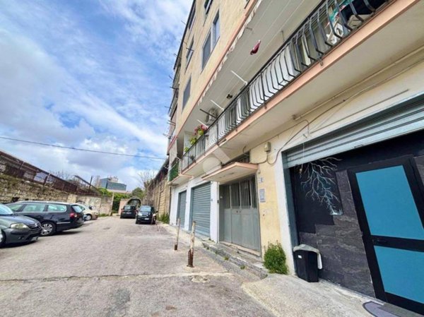 appartamento in vendita a Napoli in zona Poggioreale