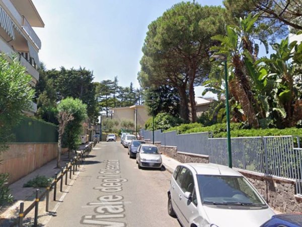 appartamento in vendita a Napoli in zona Capodimonte / Colli Aminei
