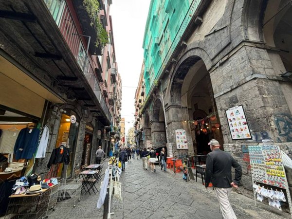 appartamento in vendita a Napoli
